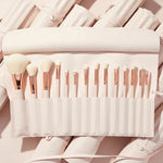 Cargar imagen en el visor de la galería, PRE-VENTA - Colourpop Ultimate Brush Roll Face &amp; Eye Brush Set
