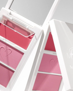 Cargar imagen en el visor de la galería, Beauty Creations x Rosy McMichel - Pink Dream Blushes
