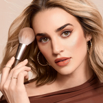 Cargar imagen en el visor de la galería, Real Techniques - New Nudes Hazy Finish Powder Brush
