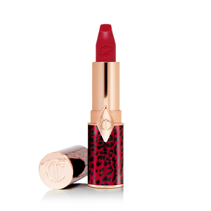 Charlotte Tilbury - Hot Lips Matte Revolution Pasty Red