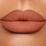 Cargar imagen en el visor de la galería, Charlotte Tilbury - Lip Cheat Lip Liner Hot Gossip
