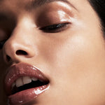 Cargar imagen en el visor de la galería, Fenty Beauty - Gloss Bomb Universal Lip Luiminizer Fenty Glow 01
