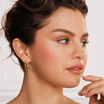 Cargar imagen en el visor de la galería, Rare Beauty - Soft Pinch Dewy Liquid Blush Love
