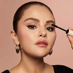 Cargar imagen en el visor de la galería, Rare Beauty - Perfect Strokes Universal Volumizing Mascara Black
