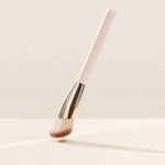 Cargar imagen en el visor de la galería, PRE-VENTA - Rare Beauty Soft Pinch Blush Brush
