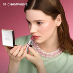 Cargar imagen en el visor de la galería, Prada - Light Glowing Highlighter Powder 02 Pink
