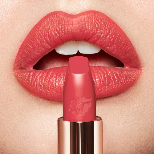 Charlotte Tilbury - Hot Lips Matte Revolution Long-Lasting Lipstick Carina's Star